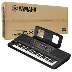 YAMAHA PSR SX920